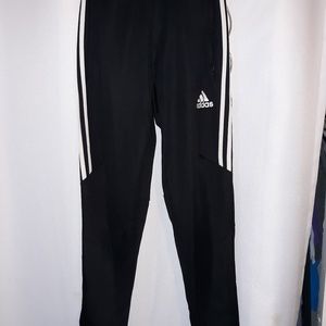 Athletic pants